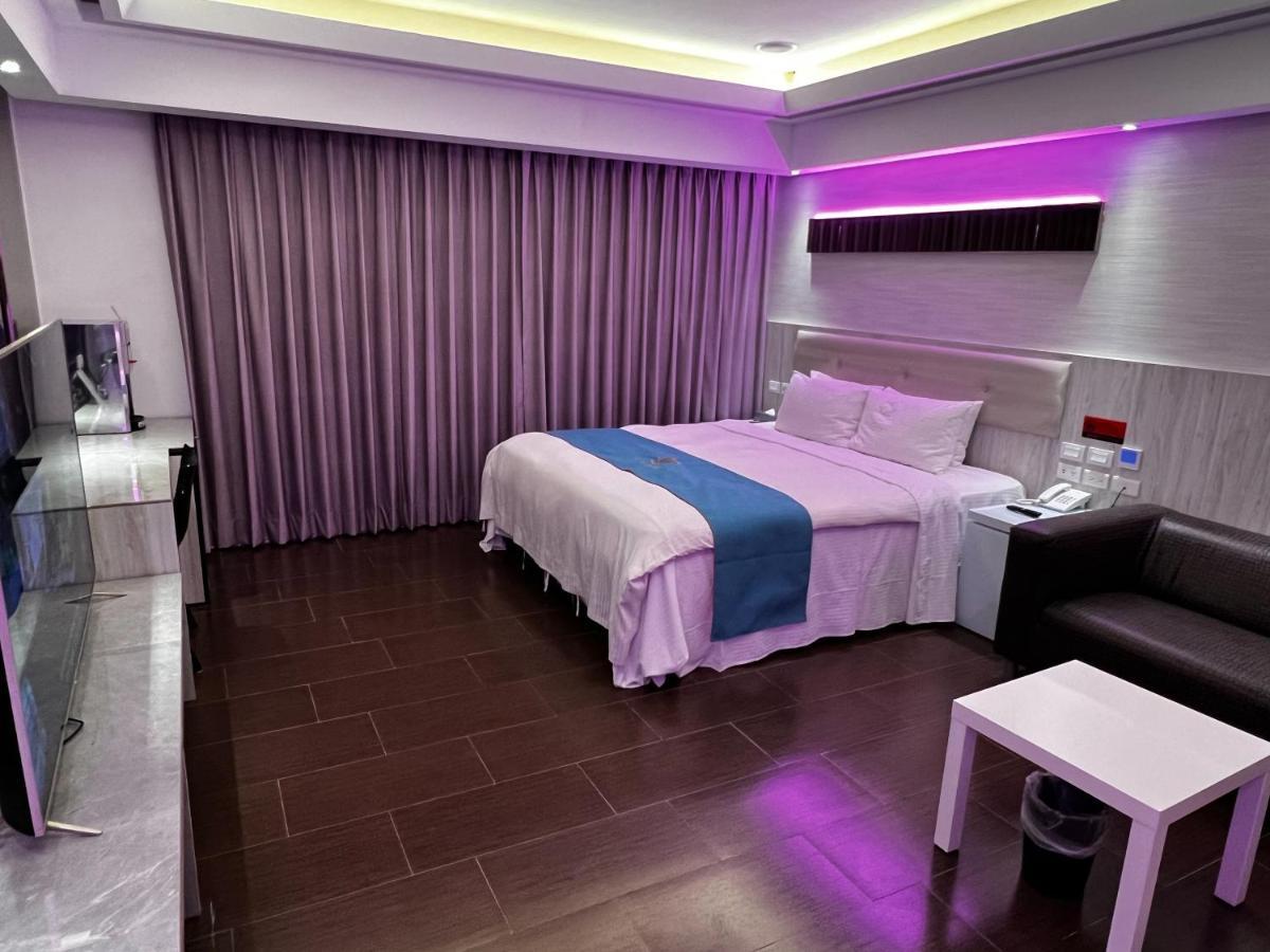 King Motel王者 桃園市旅館177號 Экстерьер фото