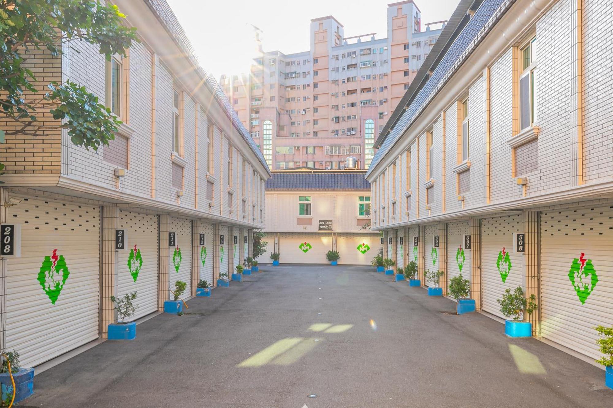 King Motel王者 桃園市旅館177號 Экстерьер фото