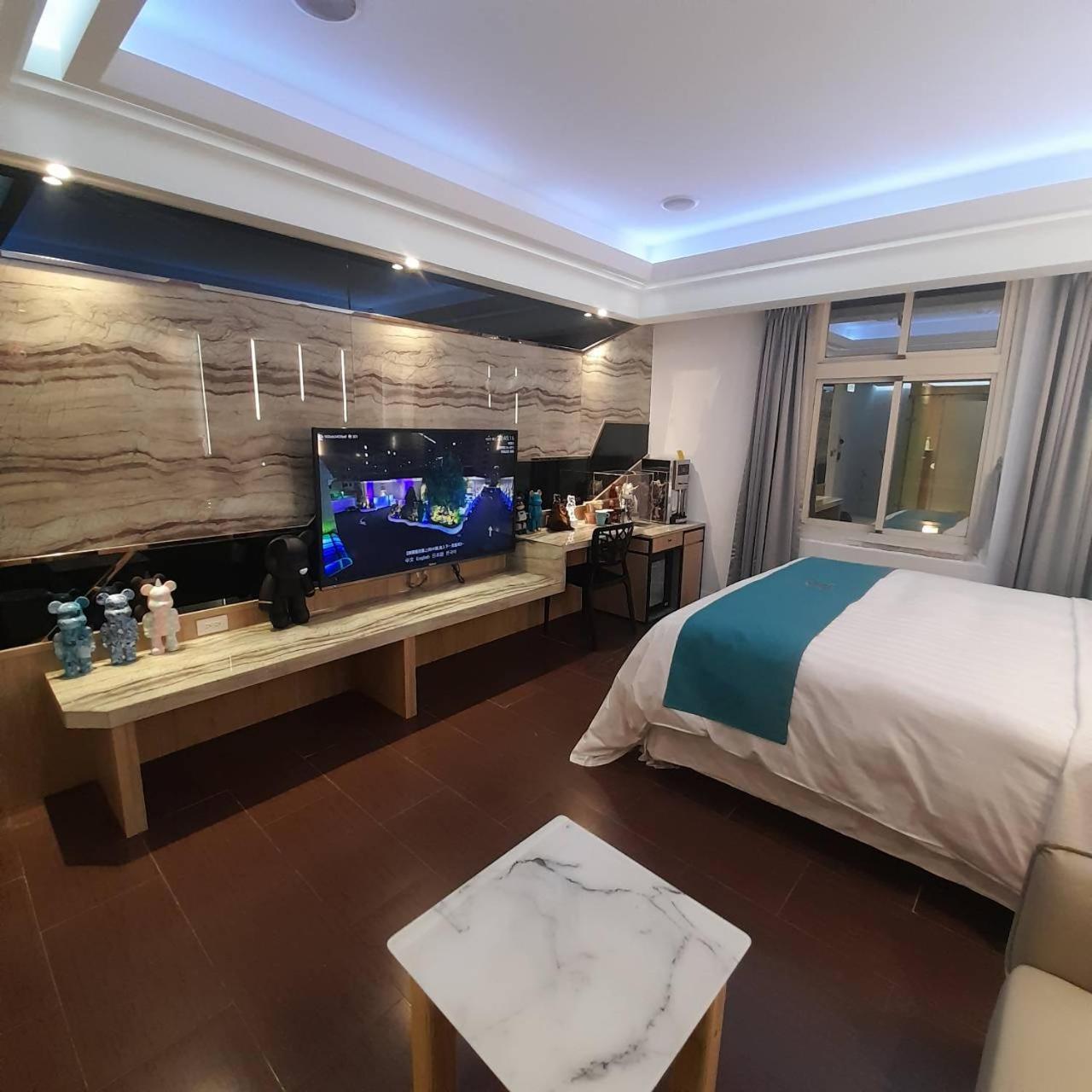 King Motel王者 桃園市旅館177號 Экстерьер фото