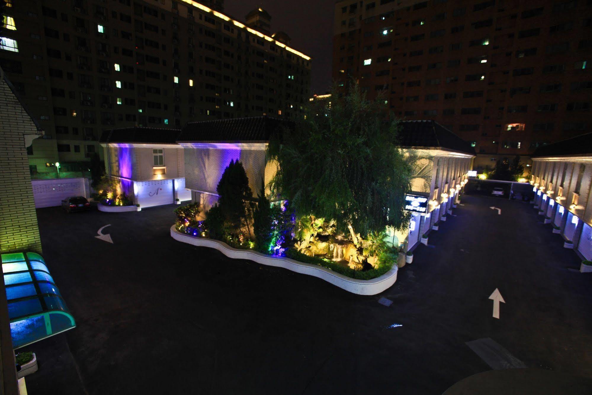 King Motel王者 桃園市旅館177號 Экстерьер фото